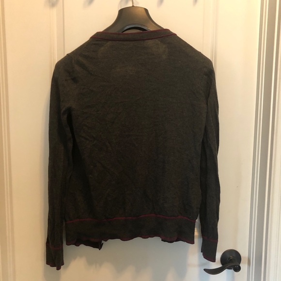 Great condition Theory gray sweater w/ purple - Picture 4 of 8